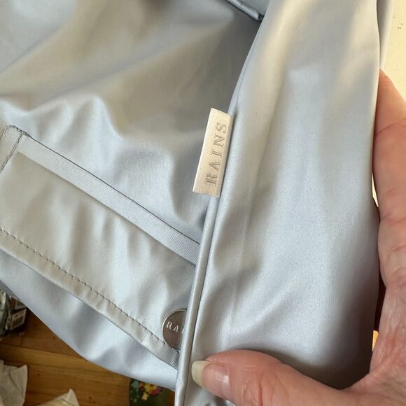 Rains Unisex Pale Blue Front Snap Midline Drawstring Hooded Rain Jacket S / M - Picture 14 of 16